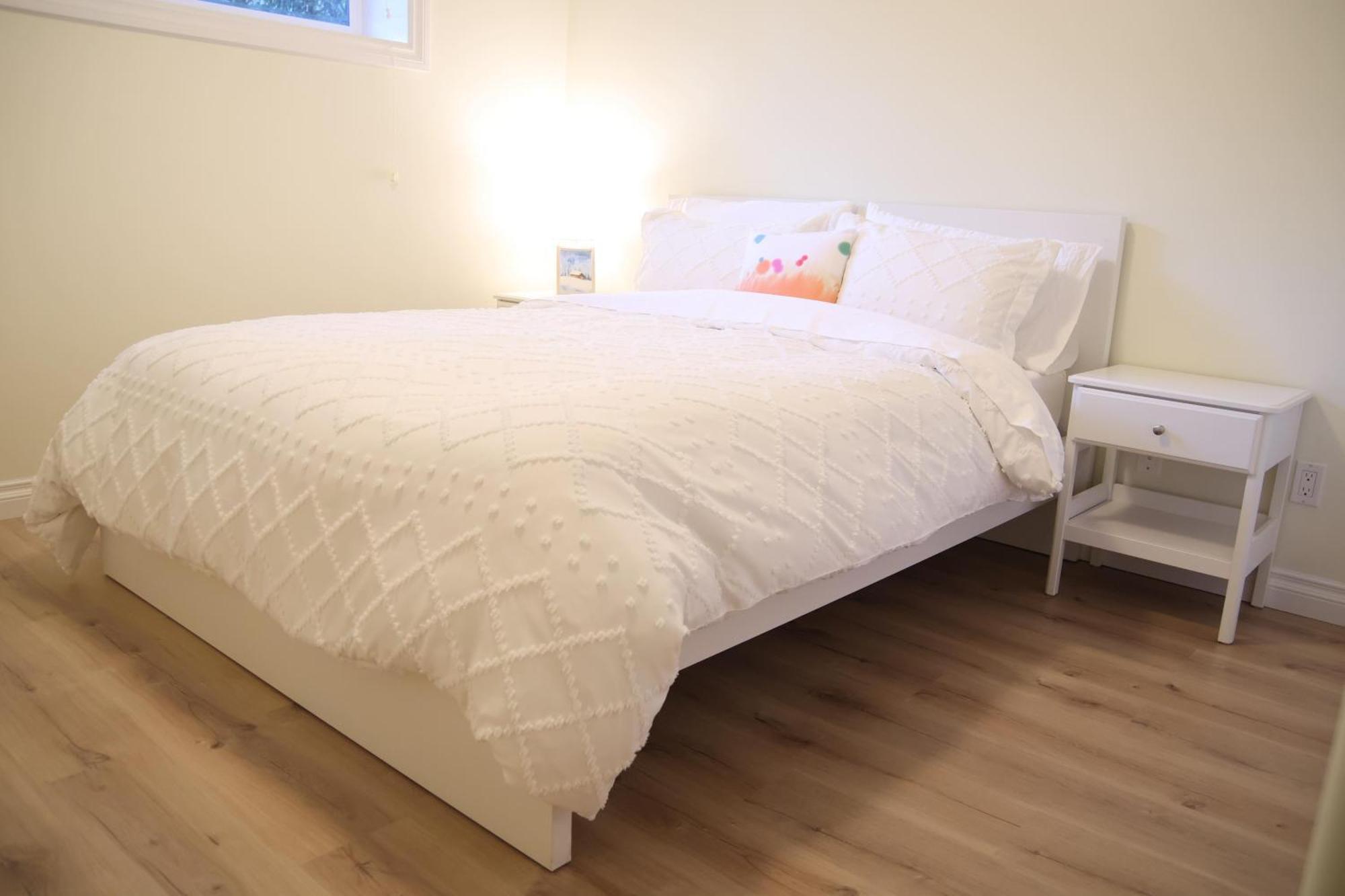 A Private Suite In 포트무디 외부 사진