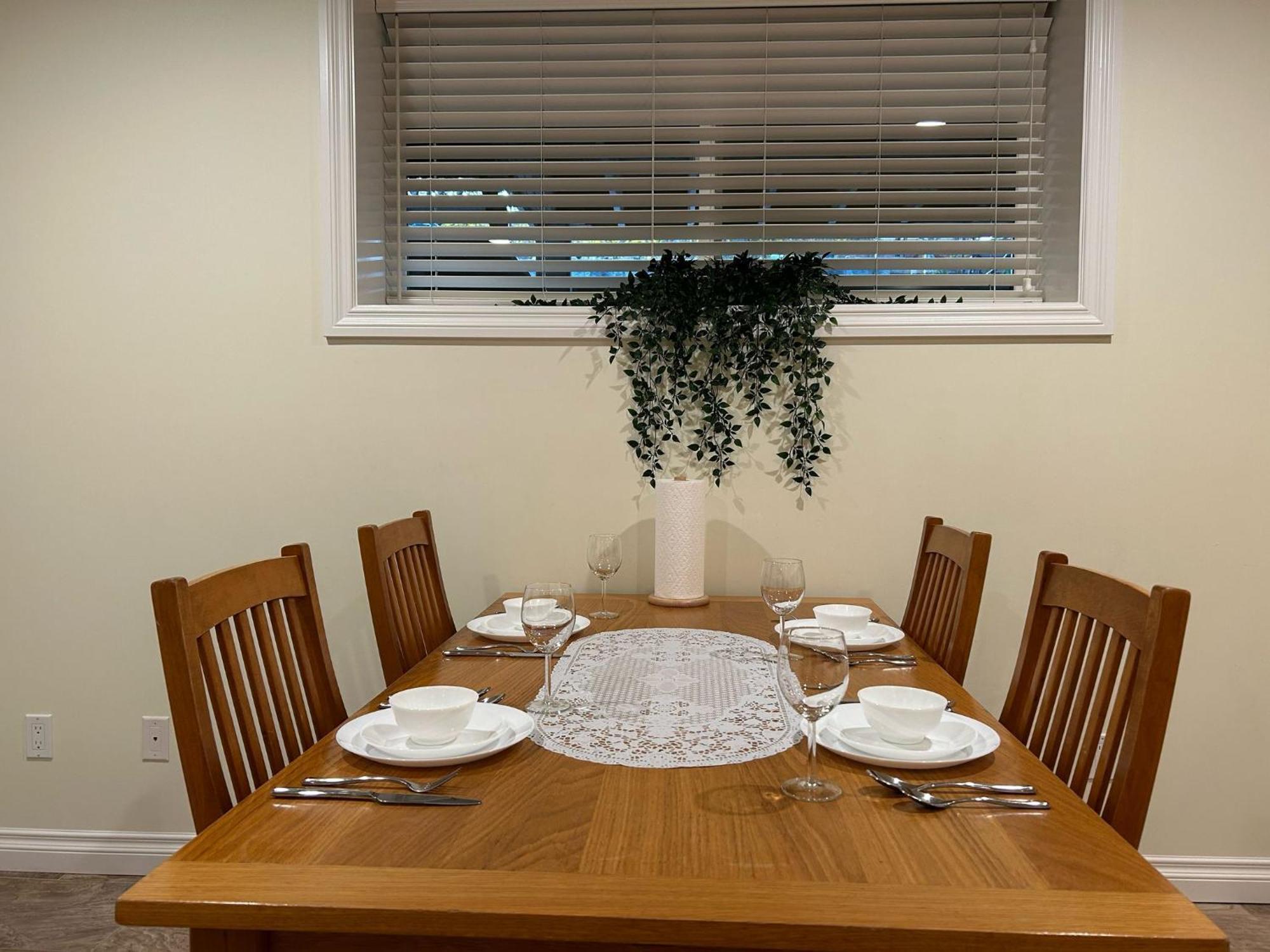 A Private Suite In 포트무디 외부 사진